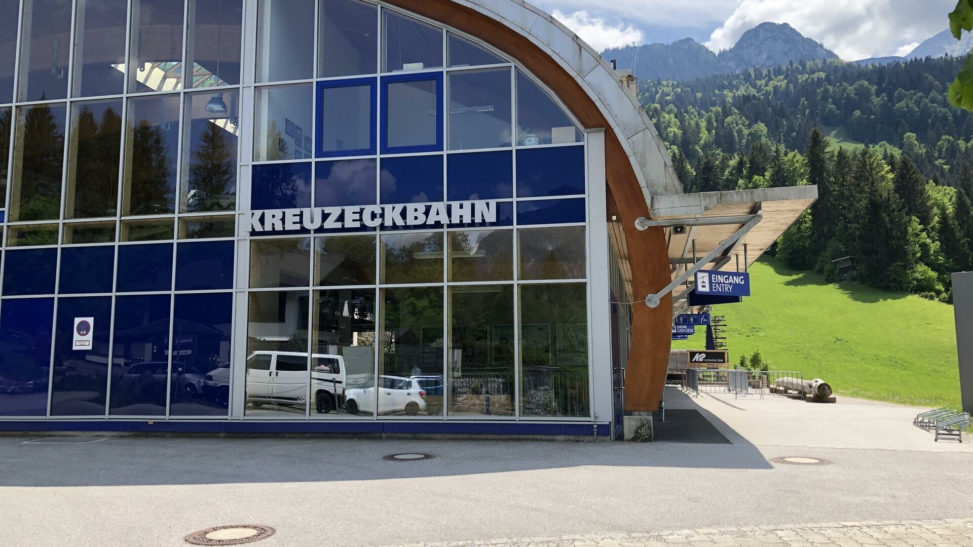 Kreuzeckbahn in GarmischPartenkirchen Zugspitz Arena