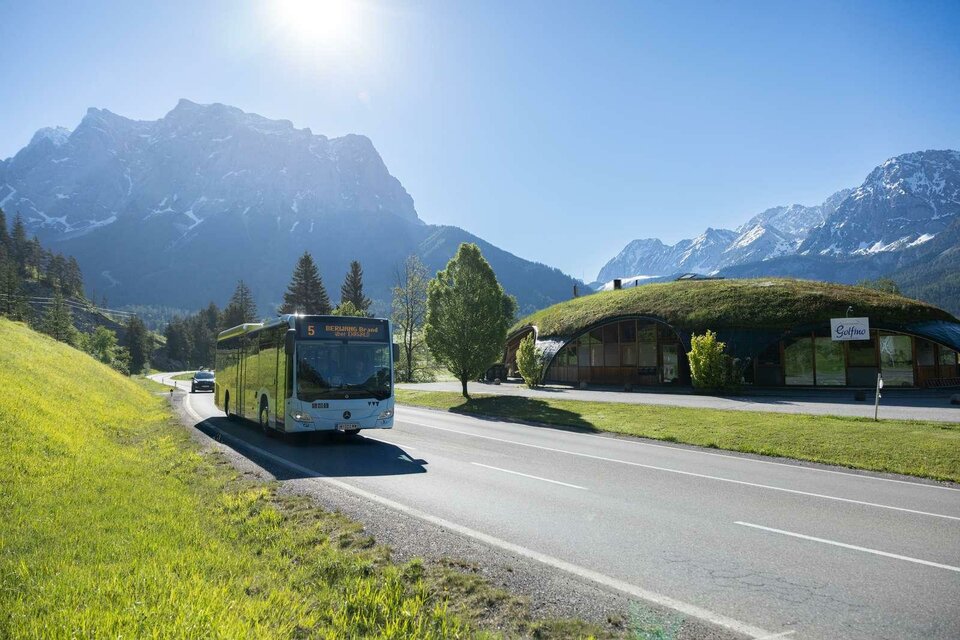 Sommer Bus VVT | © Tiroler Zugspitz Arena