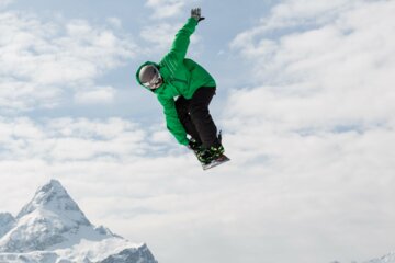 Snowboarder in Pipe | © Tiroler Zugspitz Arena | Wettersteinbahnen